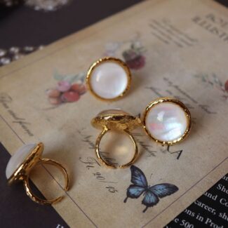 Vintage Mother of Pearl Ring – 24K Gold Plated