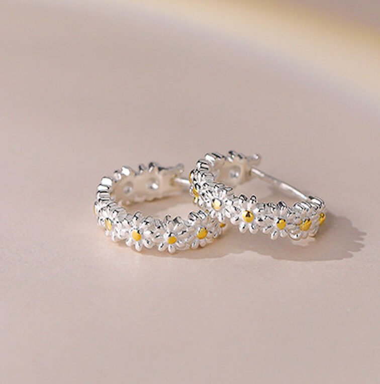 Earrings Daisy - Innocent Secret Love, silver