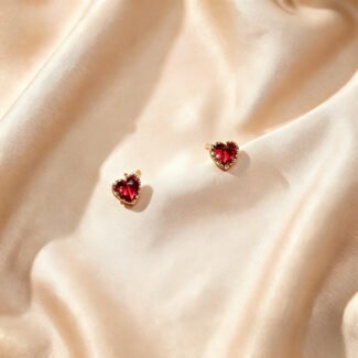 Pink Heart-Shaped Silver Stud Earrings——Sweet Serenade