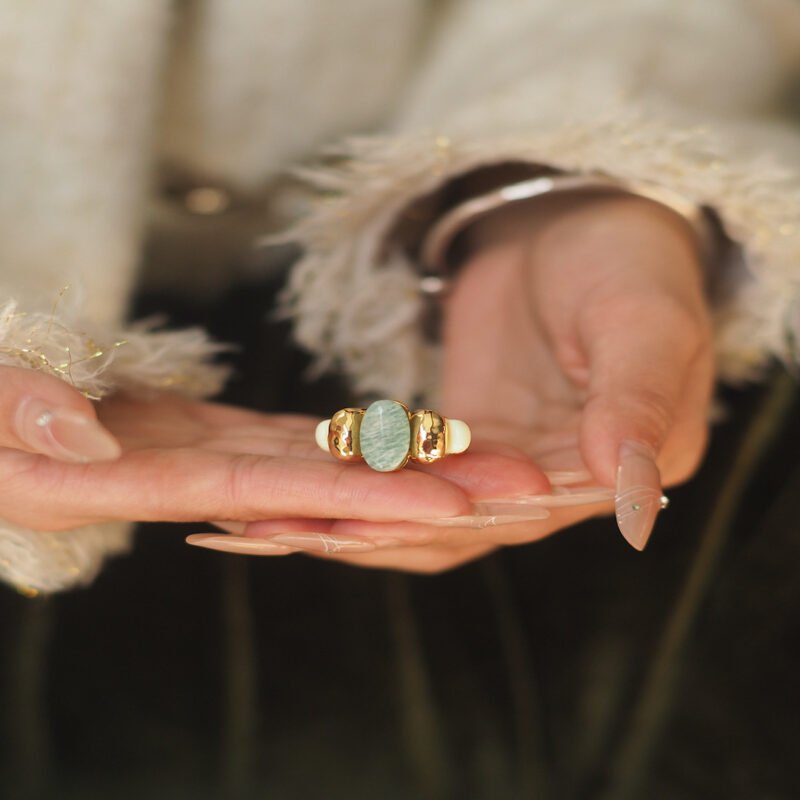 Ring Chalcedony - Vintage Aqua Oil Painting, gold Ring Chalcedony - Vintage Aqua Oil Painting, gold