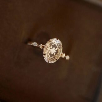 Ring Crystal Quartz - Carved Crystal Rose, gold