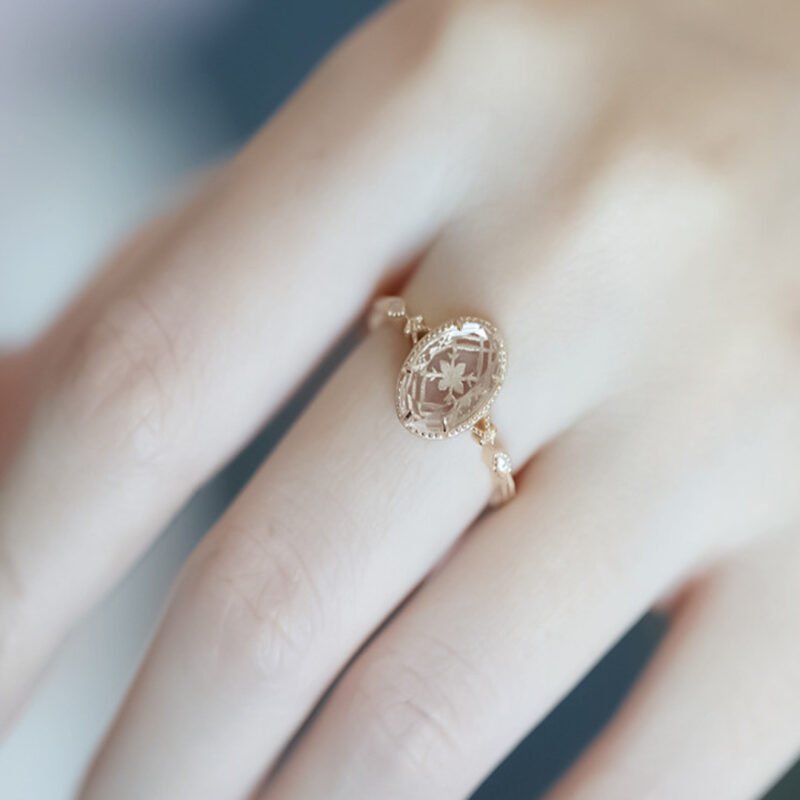 Ring Crystal Quartz - Carved Crystal Rose, gold