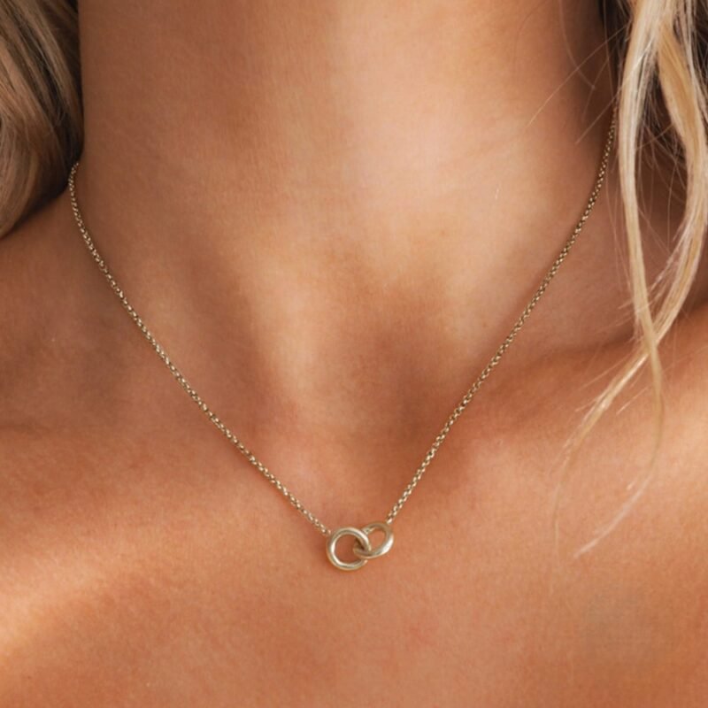 Interlocking Infinity Circles Necklace – Eternal Bond